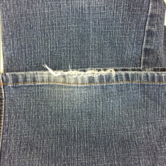 Low Rise Jeans- figure flattering - Size 4 - Picture 8 of 8